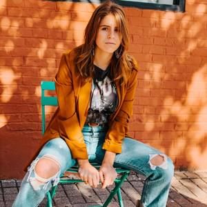 Meet your Posher, Renee